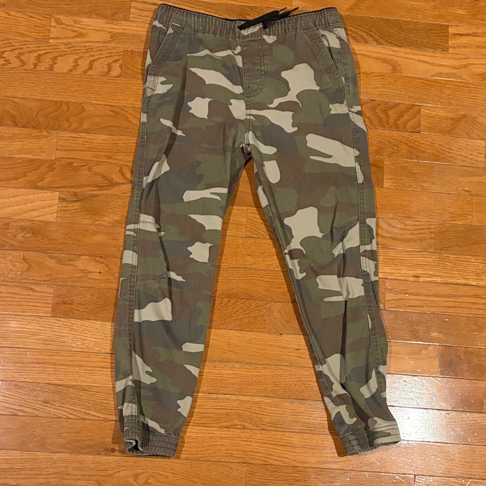 Iron Co. Camouflage Pants - Elastic waist w/ drawstring, size medium (10-12)